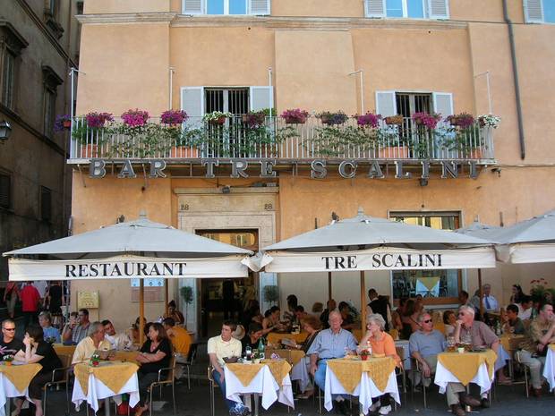 A Piazza Navona újra a turistáké lett!